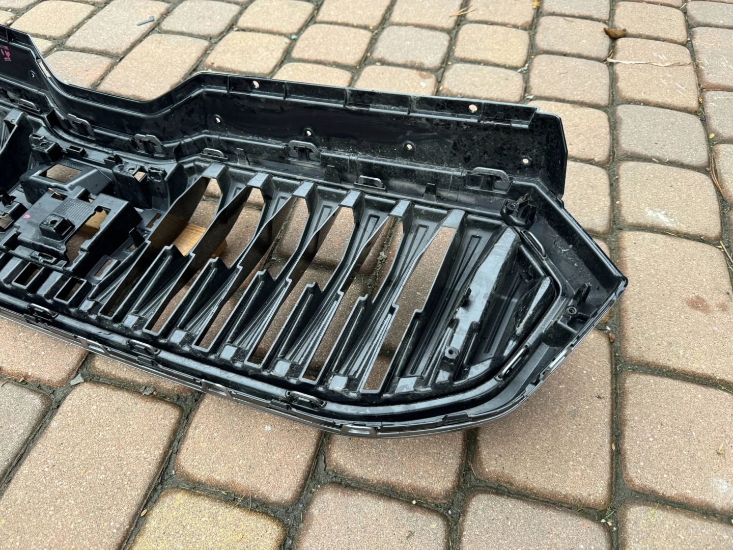 Skoda Superb 3U Kühlergrill FRONTGRILL Kühlergitter 3P0853653AS - Thumbnail 10