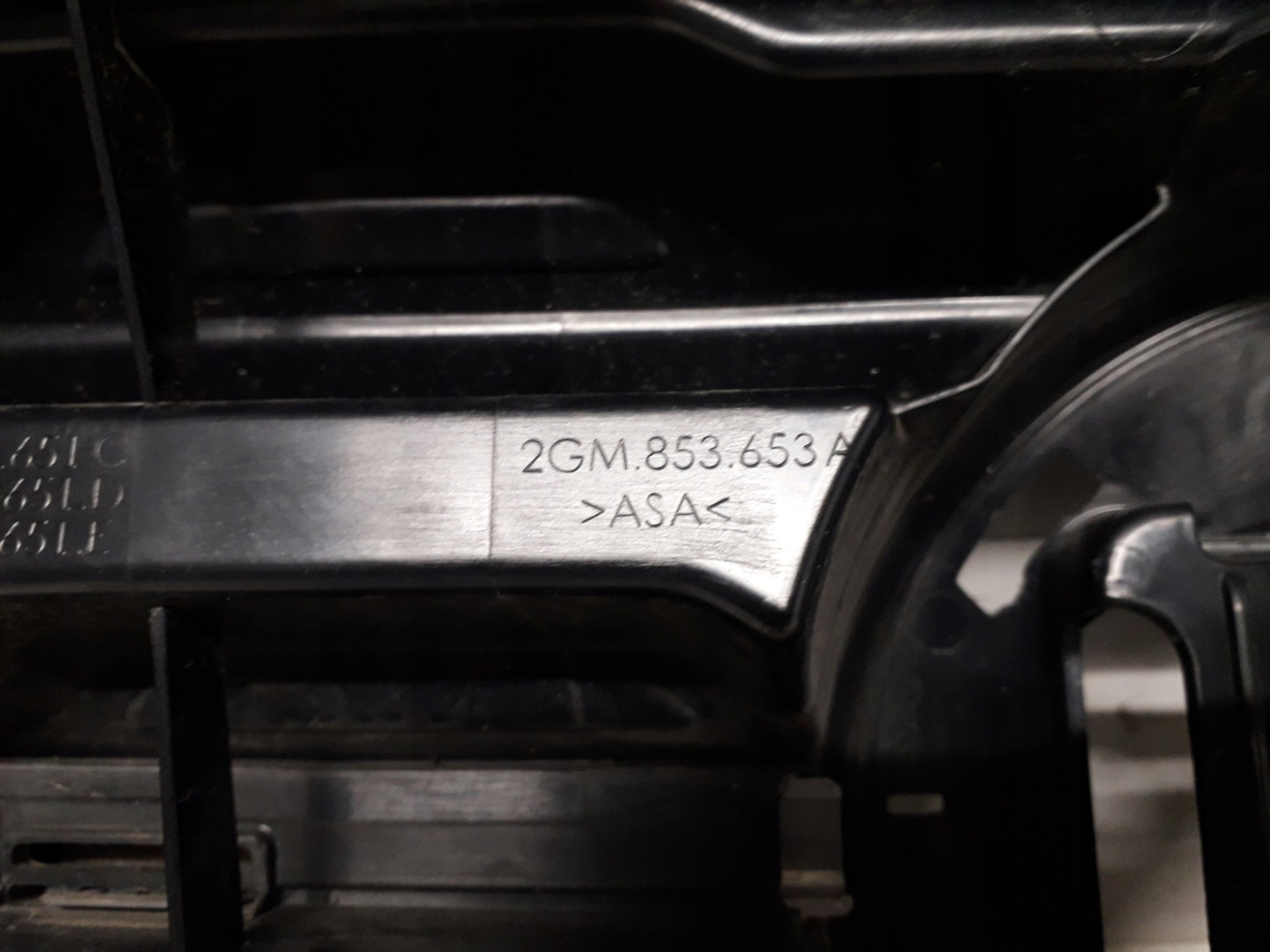 VW T-Cross Kühlergrill FRONTGRILL Kühlergitter 2GM853651CR - Thumbnail 11