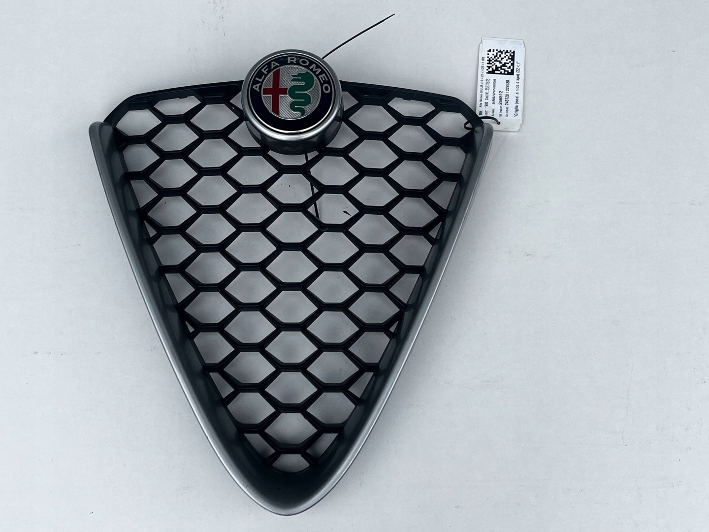 Alfa Romeo Giulia Typ 952 Kühlergrill FRONTGRILL Kühlergitter - Thumbnail 1