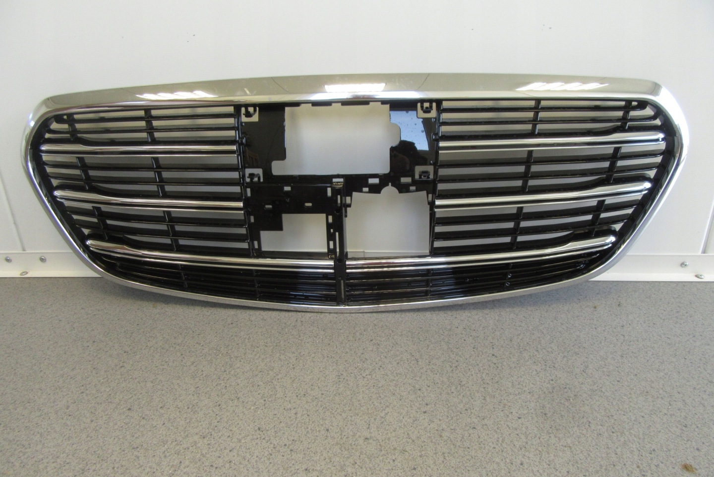 Mercedes-Benz S-Klasse W223 Kühlergrill FRONTGRILL Kühlergitter A2238804000 - Thumbnail 1