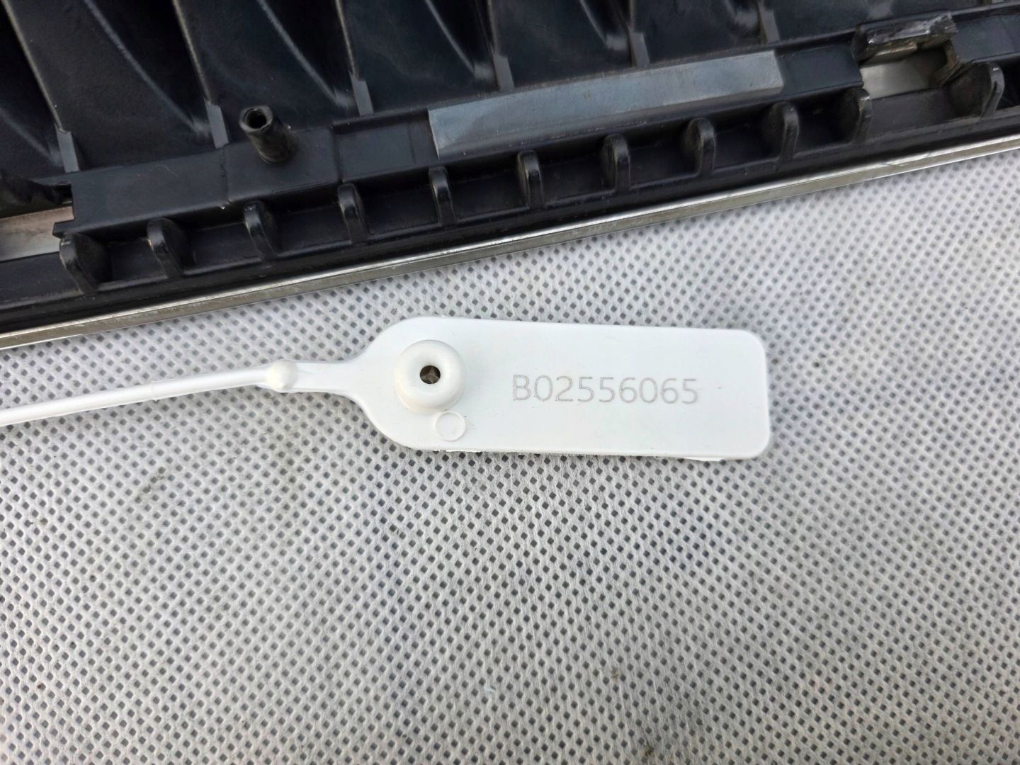 Skoda Octavia II 1Z Kühlergrill FRONTGRILL Kühlergitter 1Z0853668 - Thumbnail 12