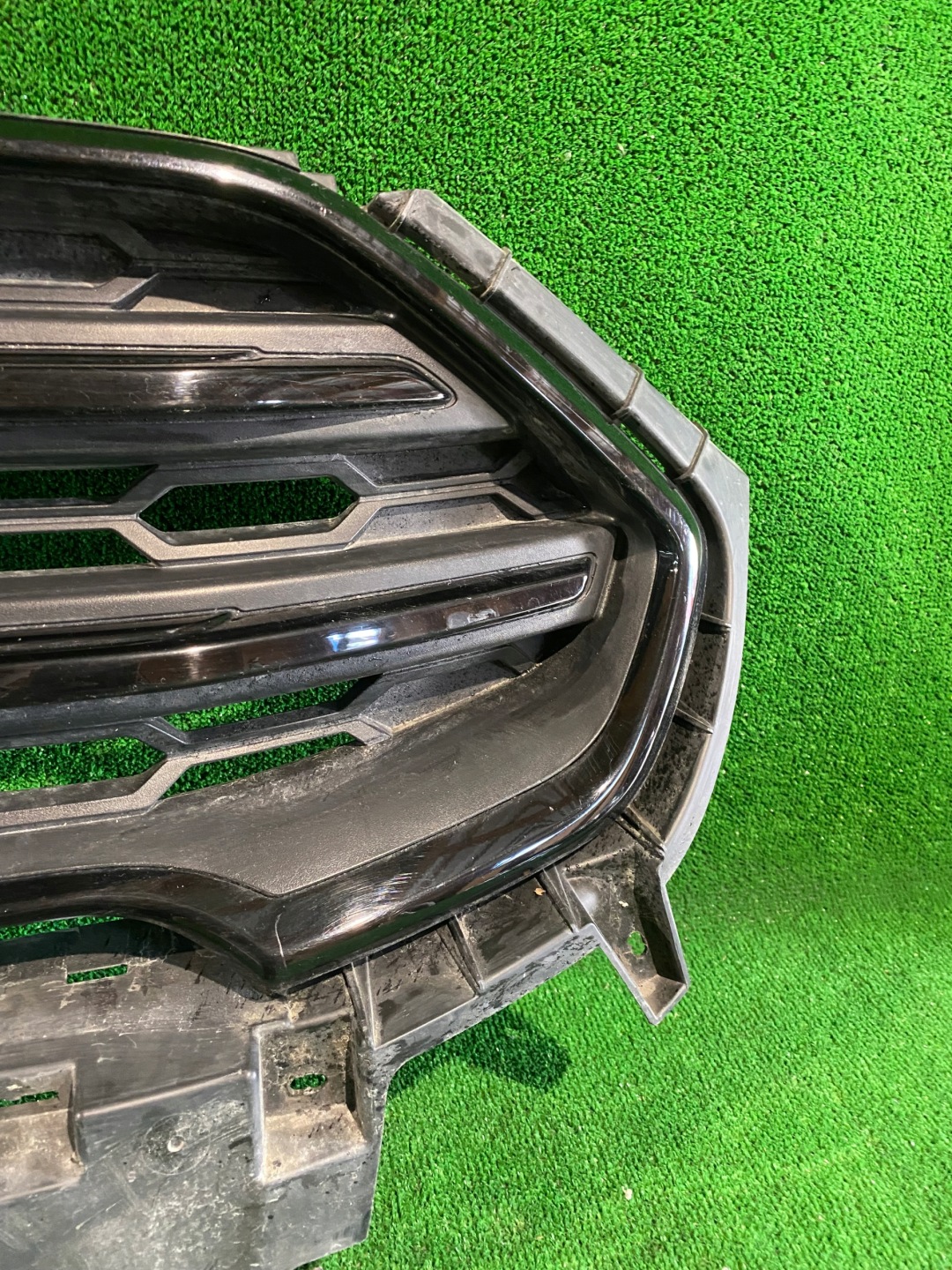 Ford EcoSport Kühlergrill FRONTGRILL Kühlergitter GM1517B968 - Thumbnail 4