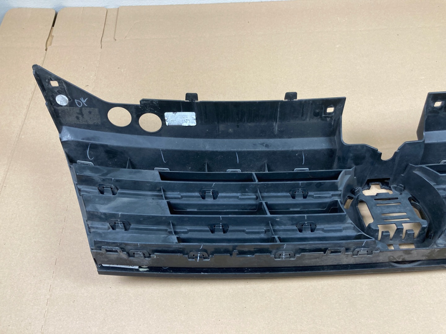 VW Tiguan Kühlergrill FRONTGRILL Kühlergitter 5NN853653B - Thumbnail 6