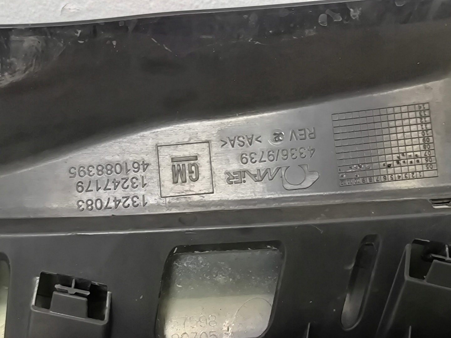 Opel Astra Kühlergrill FRONTGRILL Kühlergitter 13247083 - Thumbnail 4