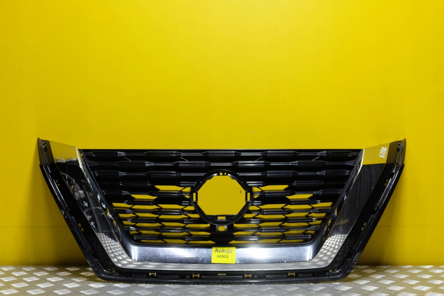 Nissan X-Trail T31 Kühlergrill FRONTGRILL Kühlergitter 623106RR0A - Thumbnail 1