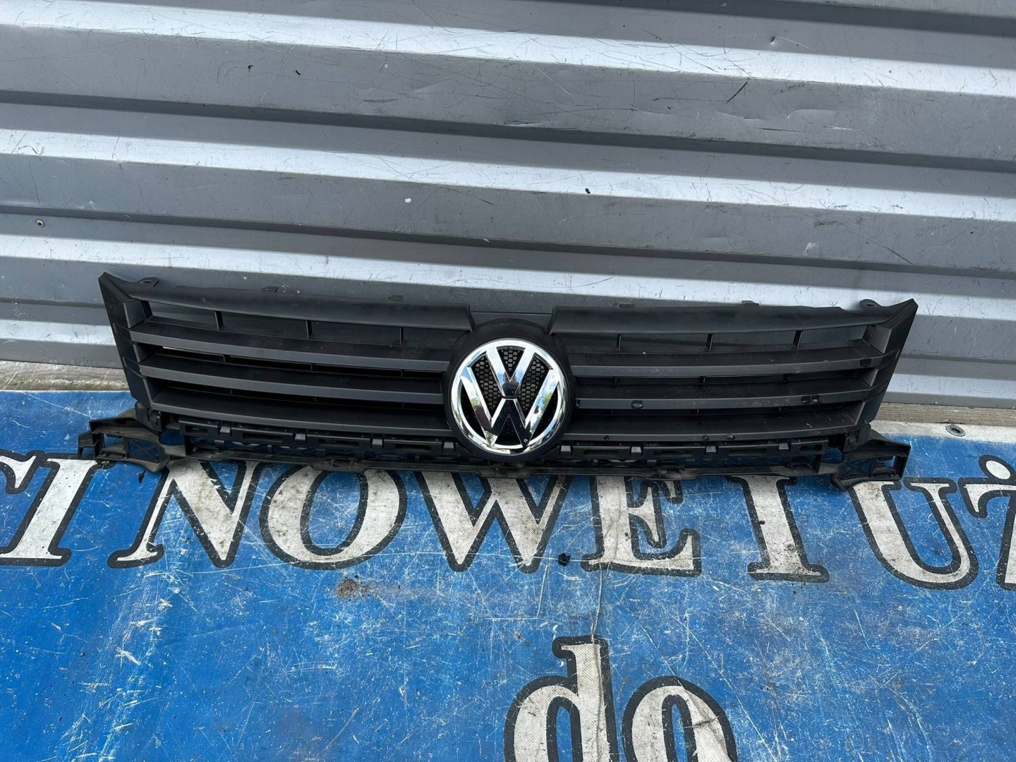 VW Caddy Kühlergrill FRONTGRILL Kühlergitter 2K5853651 - Thumbnail 1
