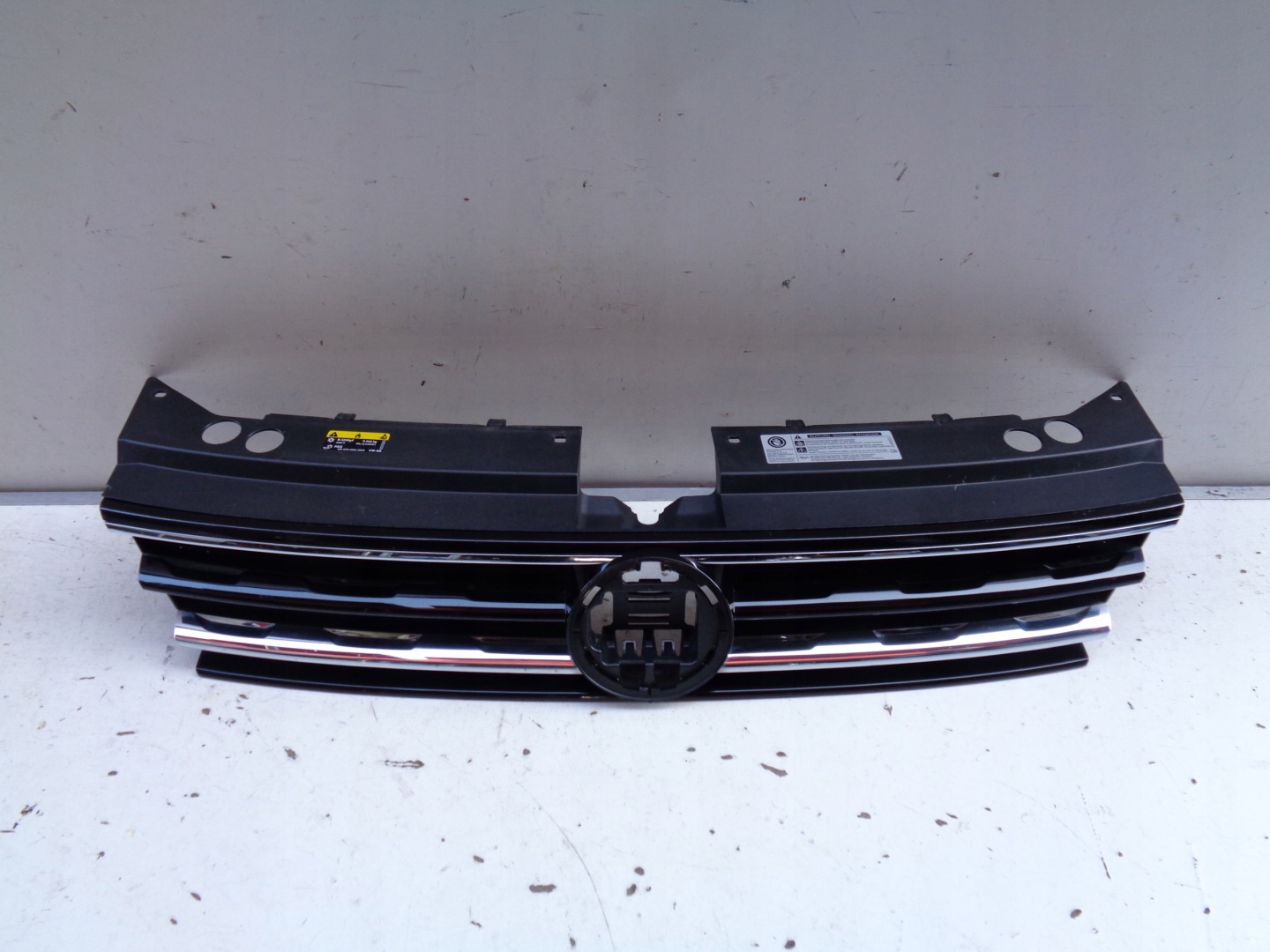 VW Tiguan Kühlergrill FRONTGRILL Kühlergitter 65NA853653 - Thumbnail 4