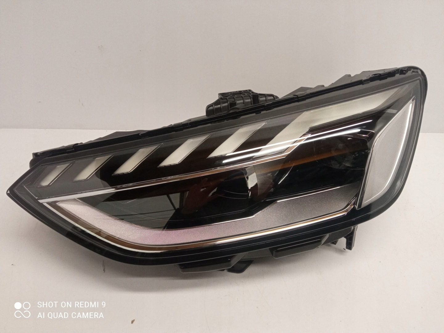 Frontscheinwerfer Audi A4 B9 8W0941033DL LED Links Scheinwerfer Headlight - Thumbnail 1