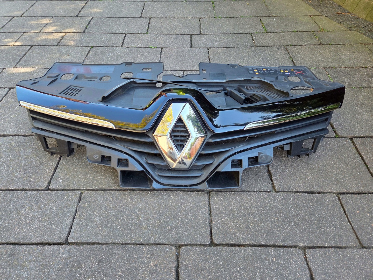 Renault Clio X98 Kühlergrill FRONTGRILL Kühlergitter 622561012R - Thumbnail 1