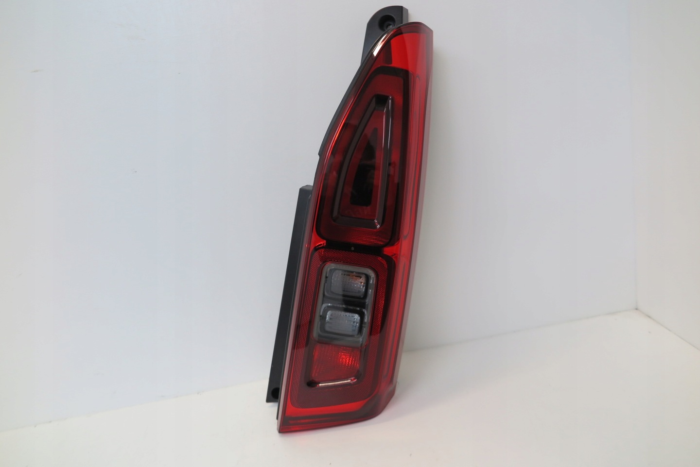 Opel Combo Combo-E Rückleuchte 98205550 Rearlamp - Thumbnail 1