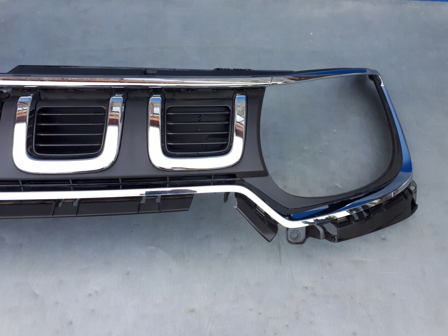 Suzuki Ignis I FH Kühlergrill FRONTGRILL Kühlergitter 7211173S0 - Thumbnail 4