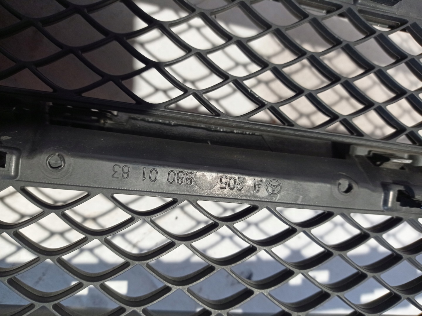 Mercedes-Benz C-Klasse W205 Kühlergrill FRONTGRILL Kühlergitter A2058800183 - Thumbnail 9