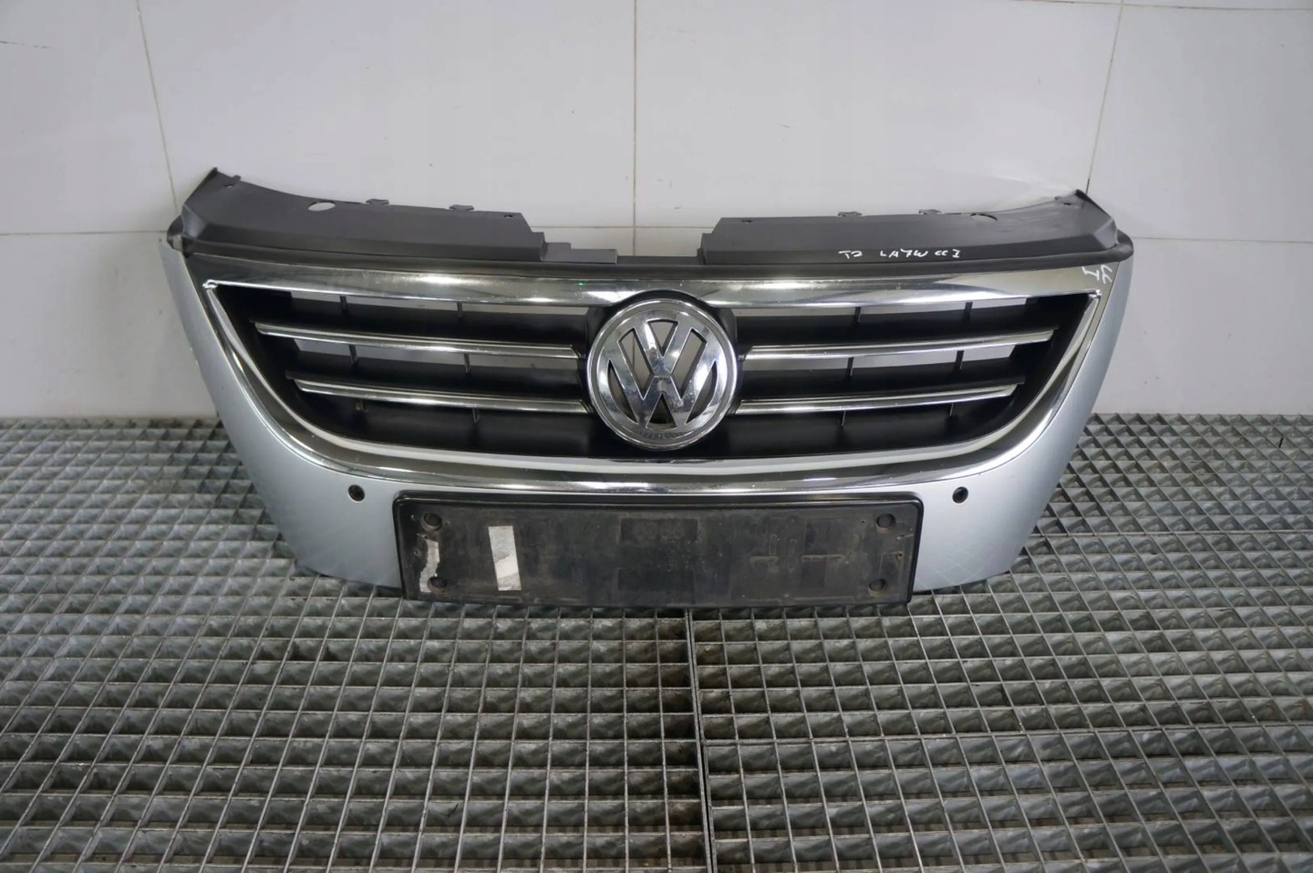 VW Passat 3C8 Kühlergrill FRONTGRILL Kühlergitter 3C8853651 - Thumbnail 1
