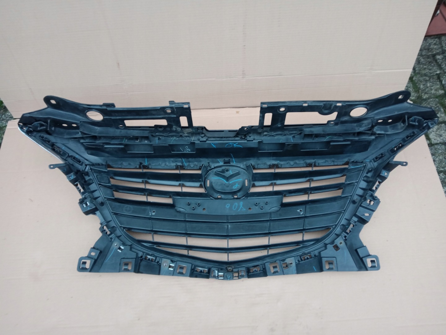 Mazda 3 BP Kühlergrill FRONTGRILL Kühlergitter BJS750712 - Thumbnail 7