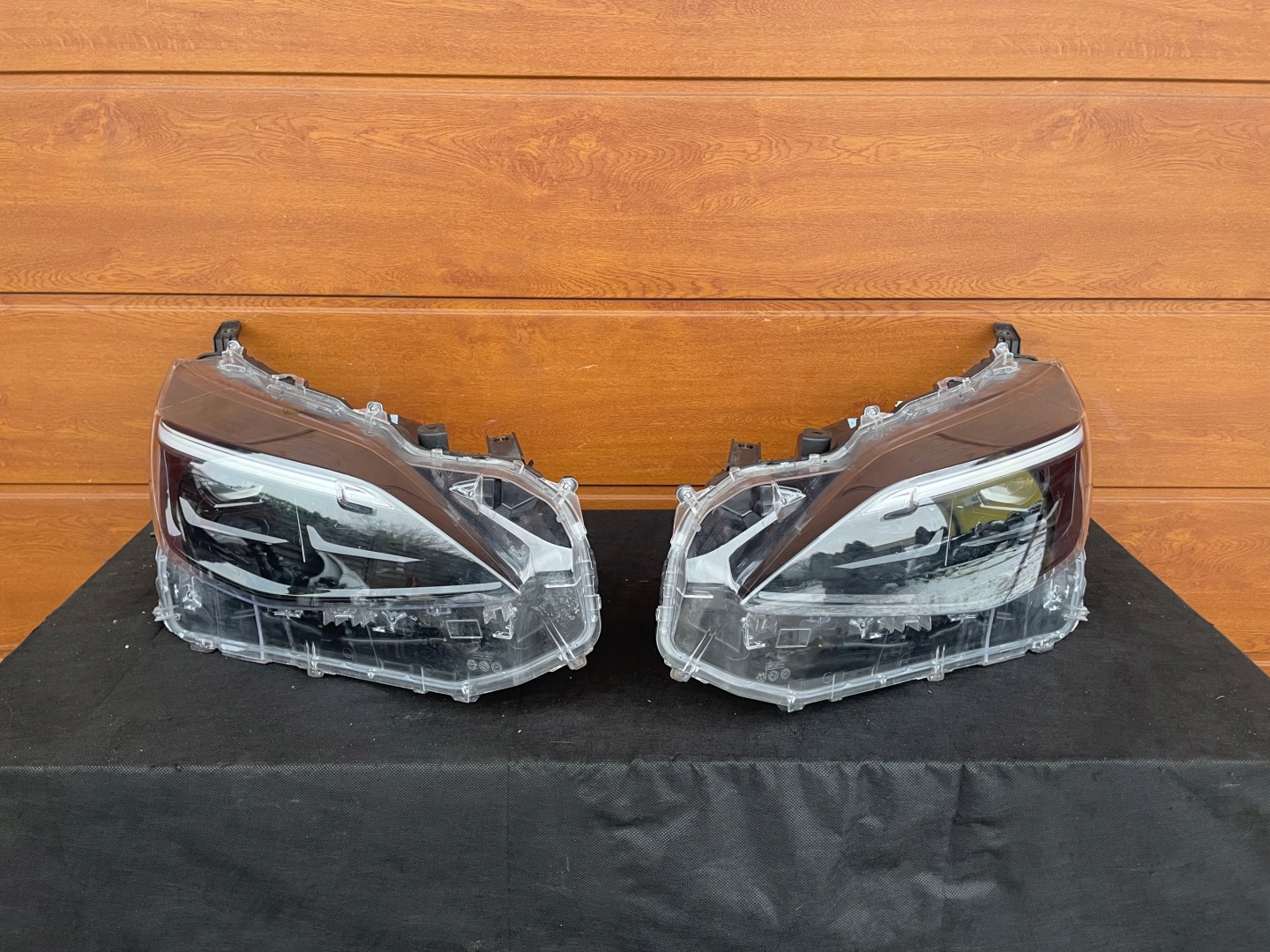 Frontscheinwerfer Toyota Yaris Cross XPB1F LED Links Scheinwerfer Headlight - Thumbnail 1