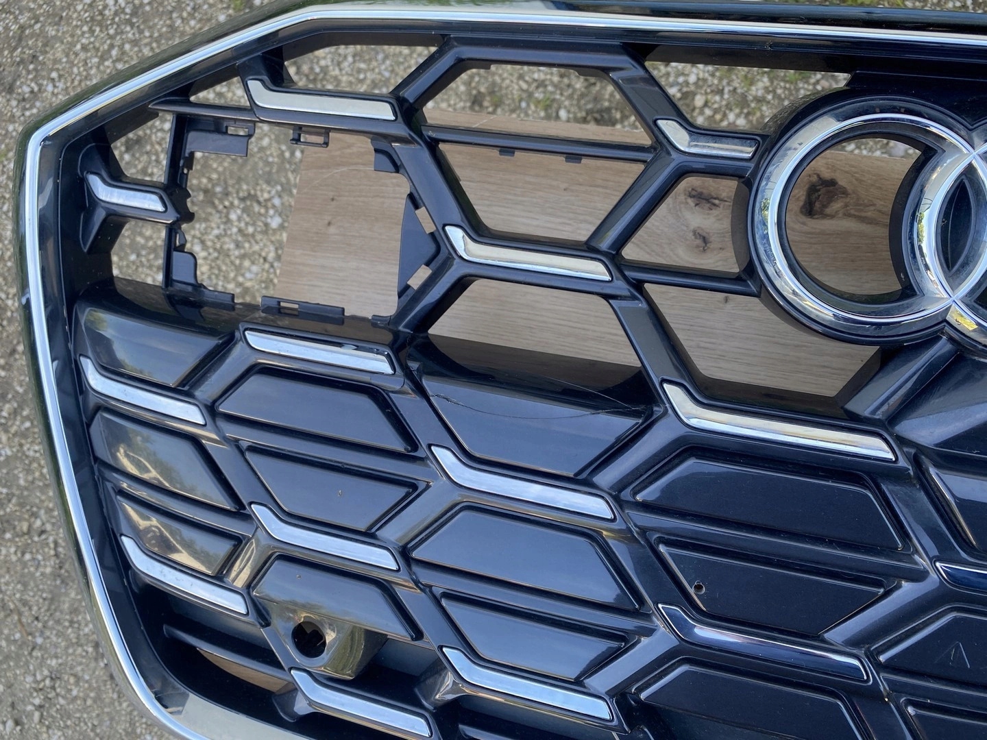 Audi A6 Kühlergrill FRONTGRILL Kühlergitter 4K0807783J - Thumbnail 3