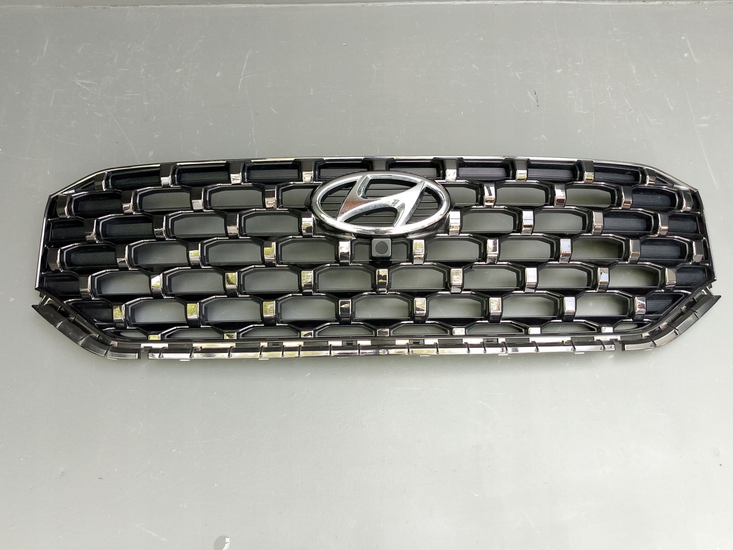 Hyundai Santa Fe TM Kühlergrill FRONTGRILL Kühlergitter 86352S1610 - Thumbnail 11