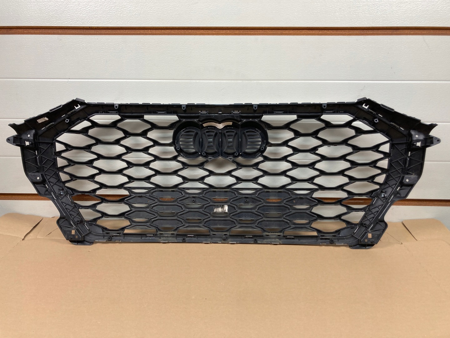 Audi Q3 Kühlergrill FRONTGRILL Kühlergitter 83F853651CG - Thumbnail 6