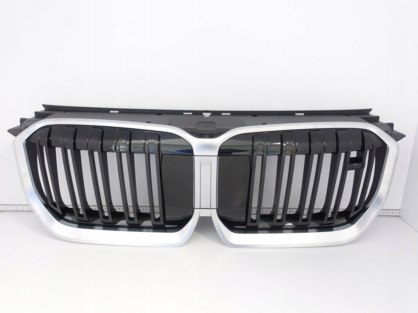 BMW X1 U11 Kühlergrill FRONTGRILL Kühlergitter 9880303 - Thumbnail 1