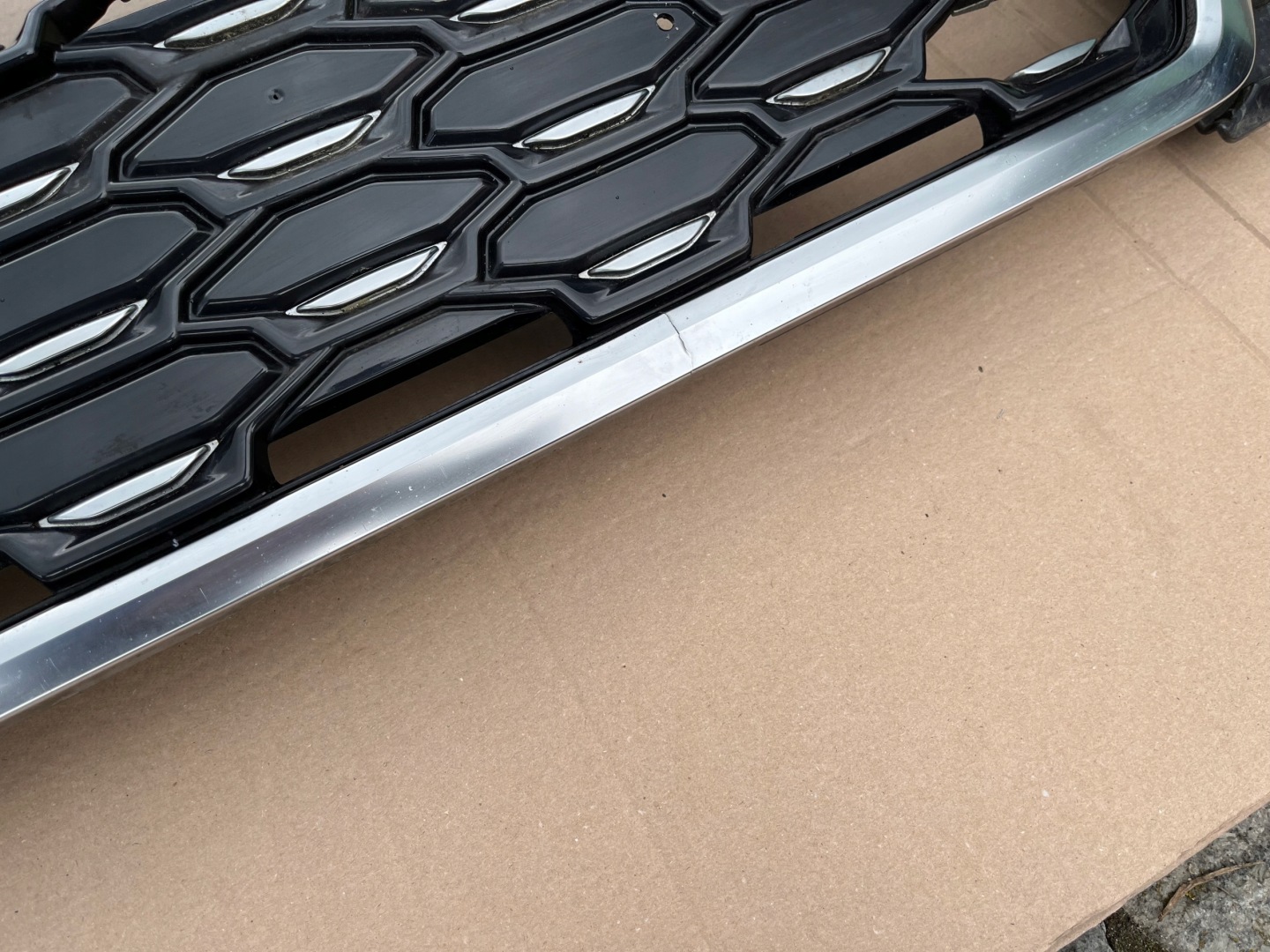 Audi Q3 Kühlergrill FRONTGRILL Kühlergitter 83F853651 - Thumbnail 8