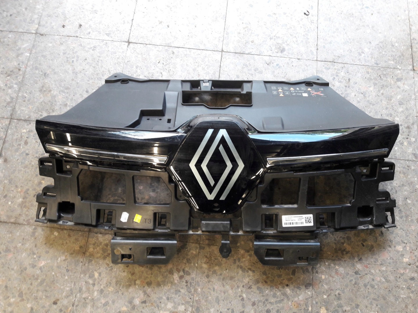 Renault MĂ©gane I BA.. Kühlergrill FRONTGRILL Kühlergitter 620321520R - Thumbnail 1