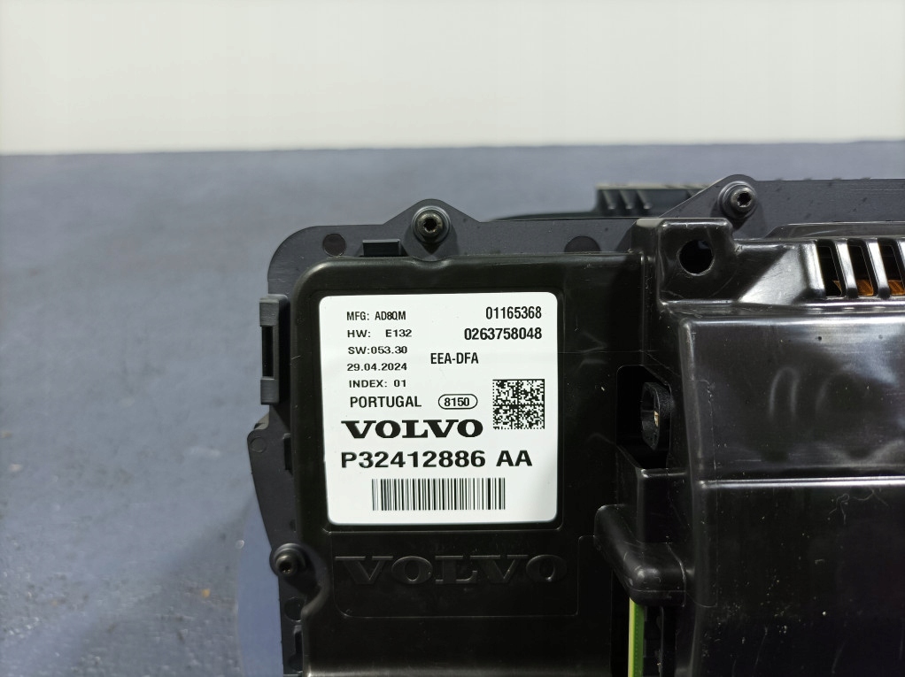 Volvo XC40 32412886AA Screen Kombiinstrument Tacho - Thumbnail 5