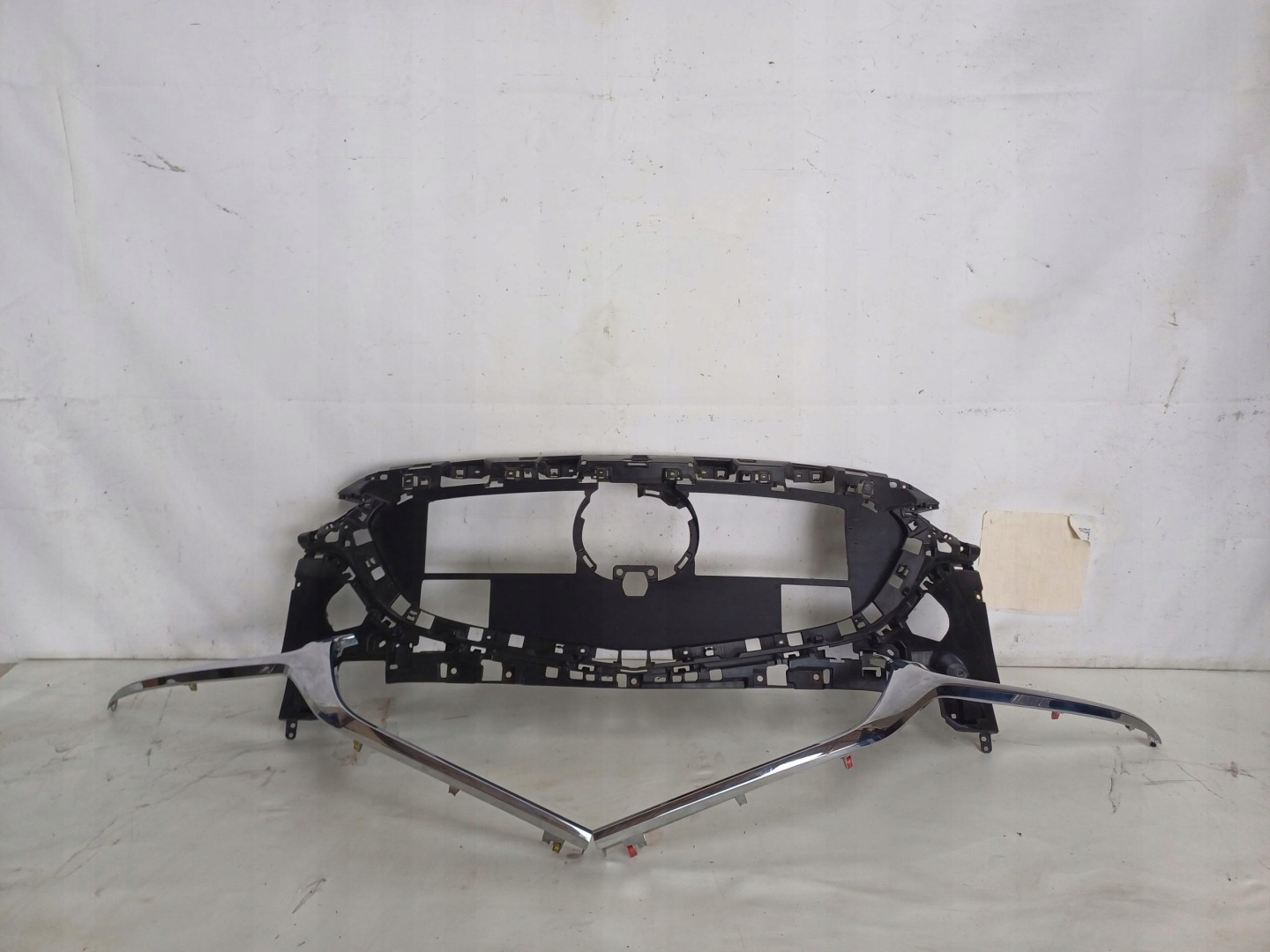 Mazda 6 GJ Kühlergrill FRONTGRILL Kühlergitter GSH750712G - Thumbnail 1