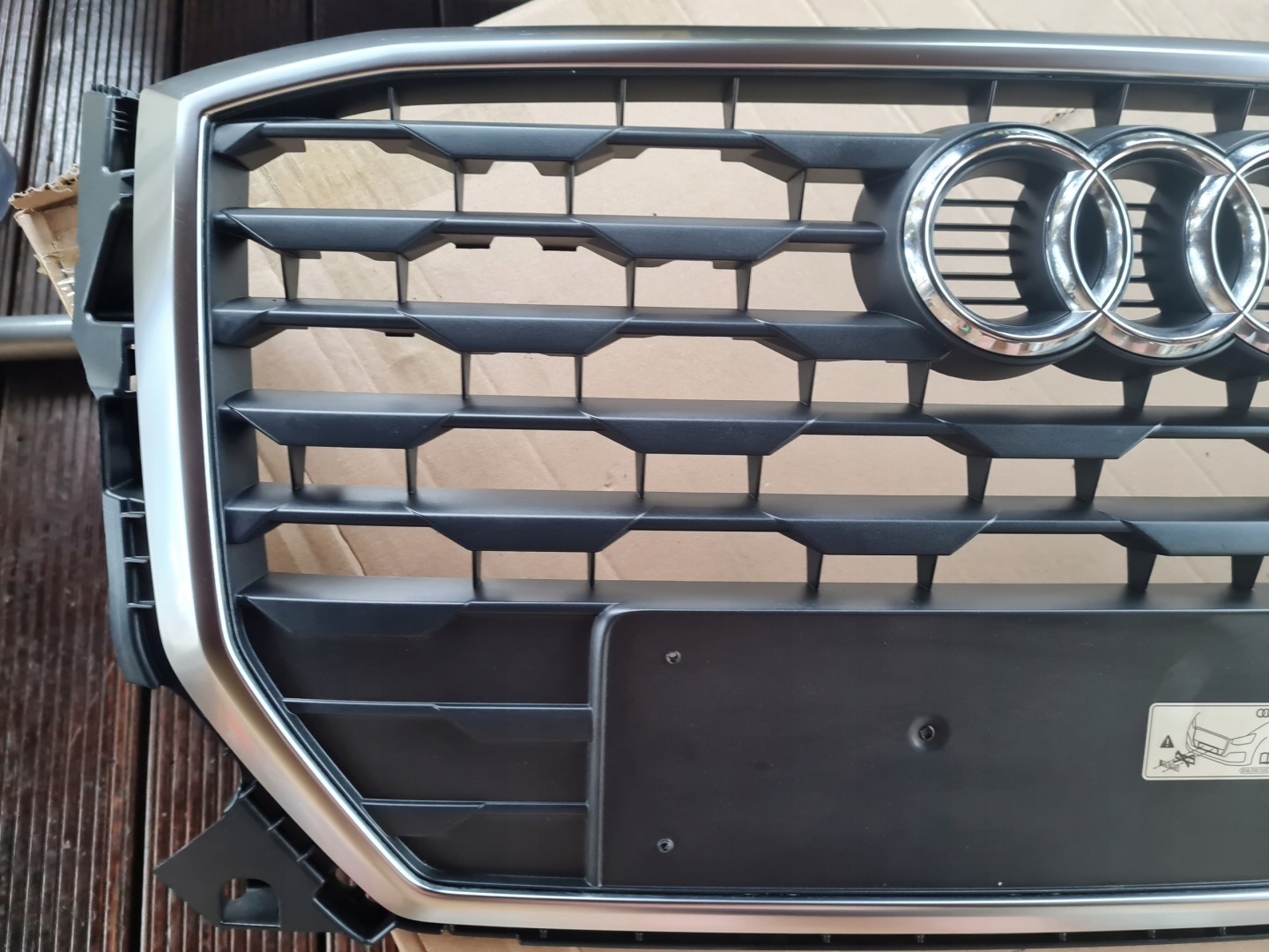 Audi Q2 Kühlergrill FRONTGRILL Kühlergitter 81A853651 - Thumbnail 12