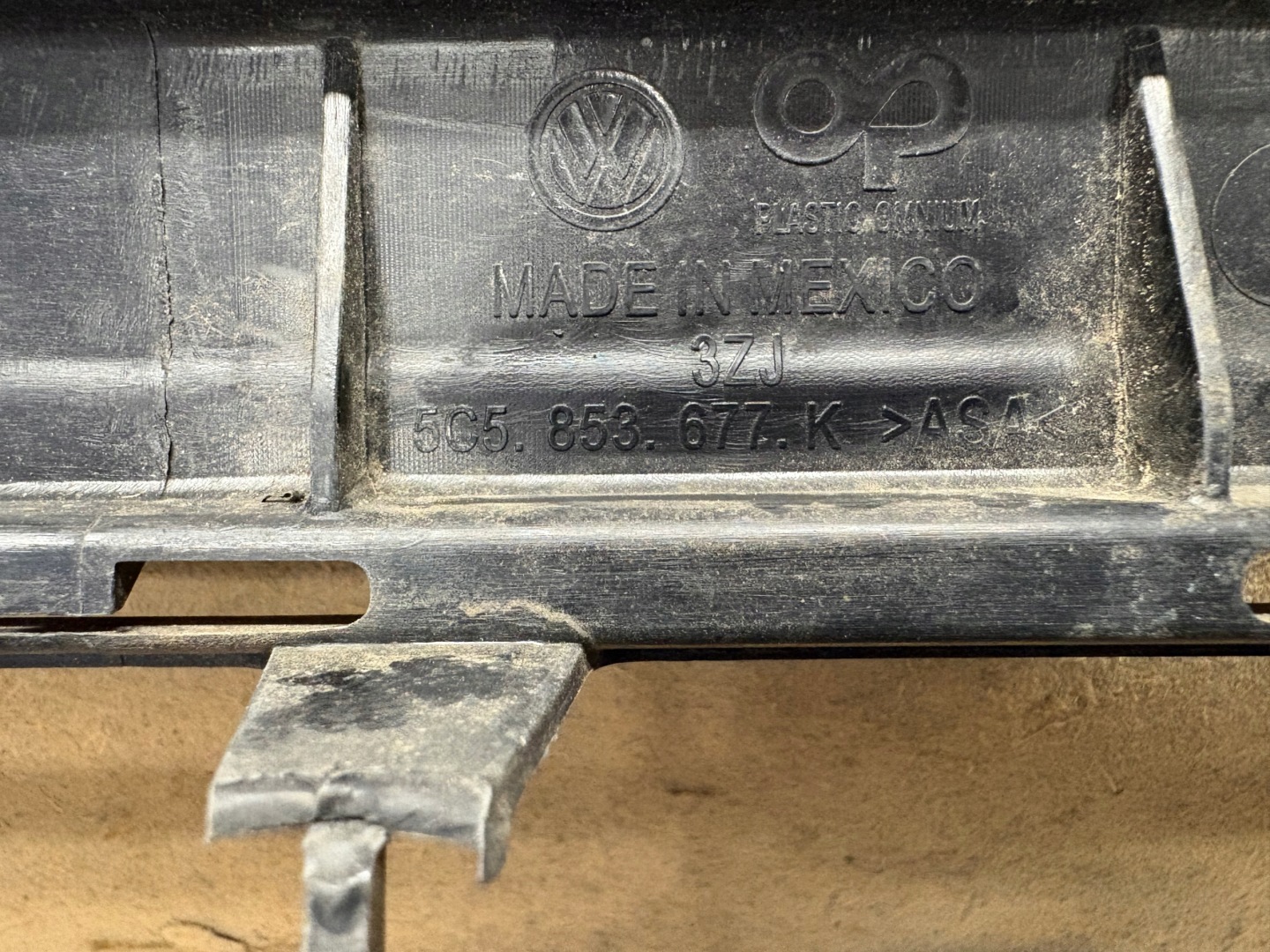 VW Beetle Kühlergrill FRONTGRILL Kühlergitter 5C5853677K - Thumbnail 7