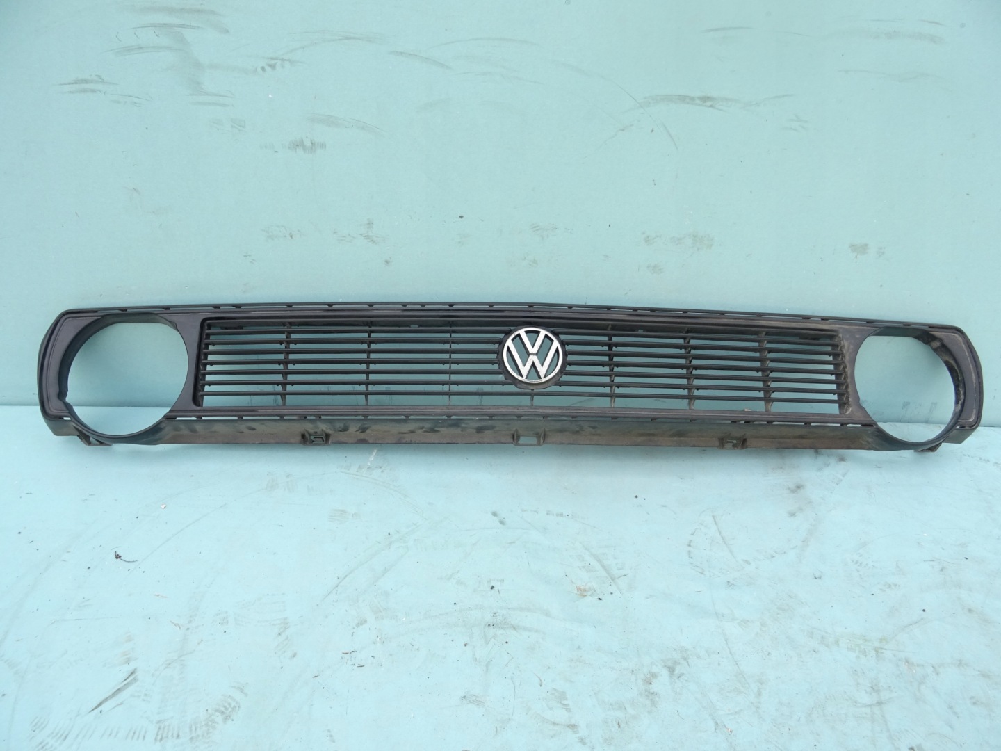 VW Polo 861 Kühlergrill FRONTGRILL Kühlergitter 861853653 - Thumbnail 1