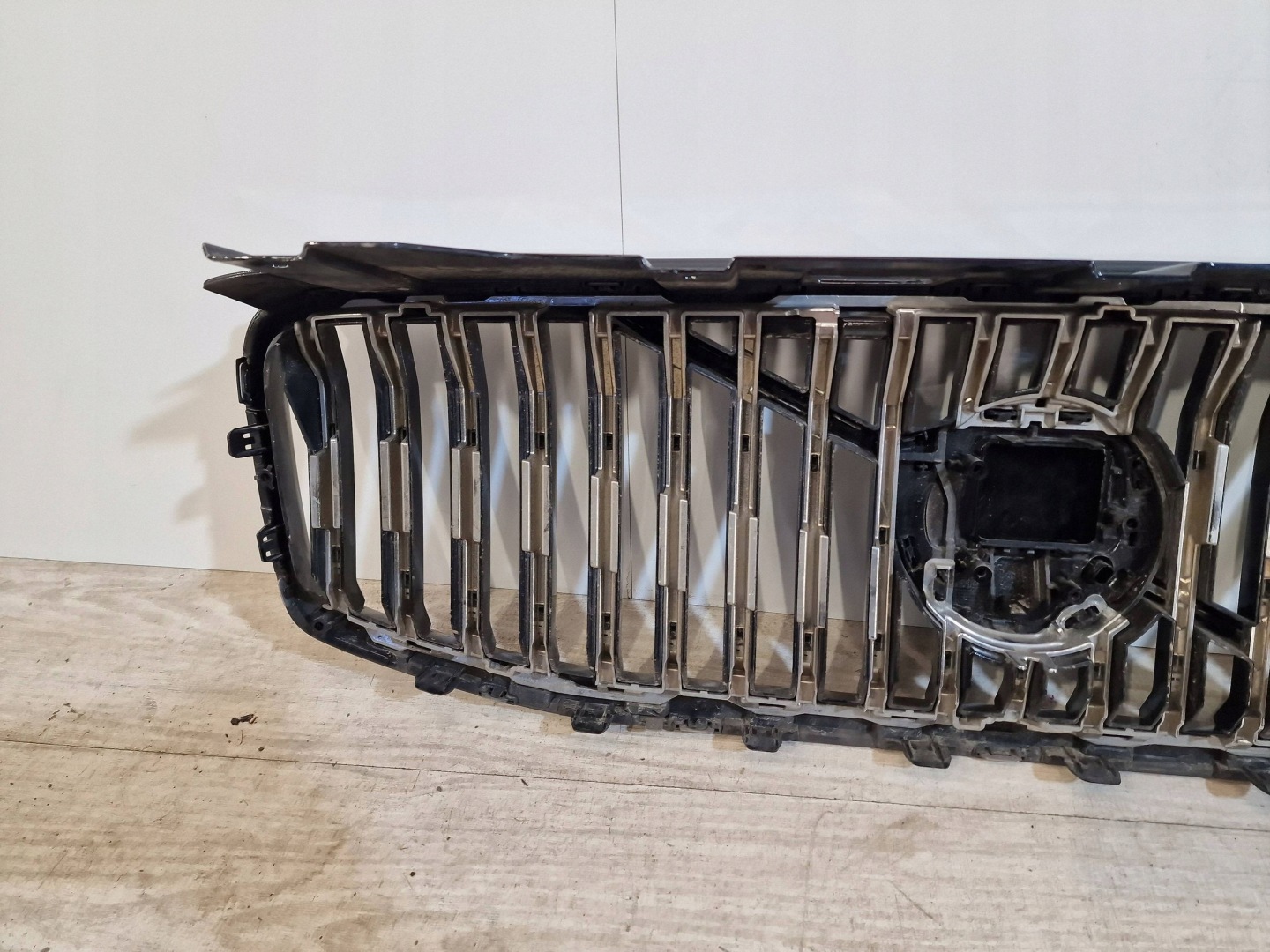 Volvo XC60 Kühlergrill FRONTGRILL Kühlergitter 32291019 - Thumbnail 8