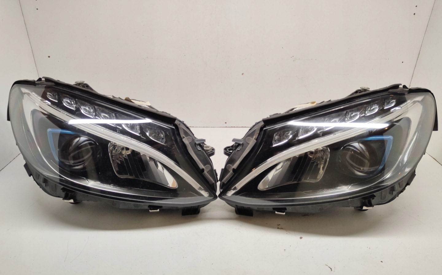 Frontscheinwerfer Mercedes-Benz C-Klasse W205 A2059069703 LED Links Headlight - Thumbnail 1