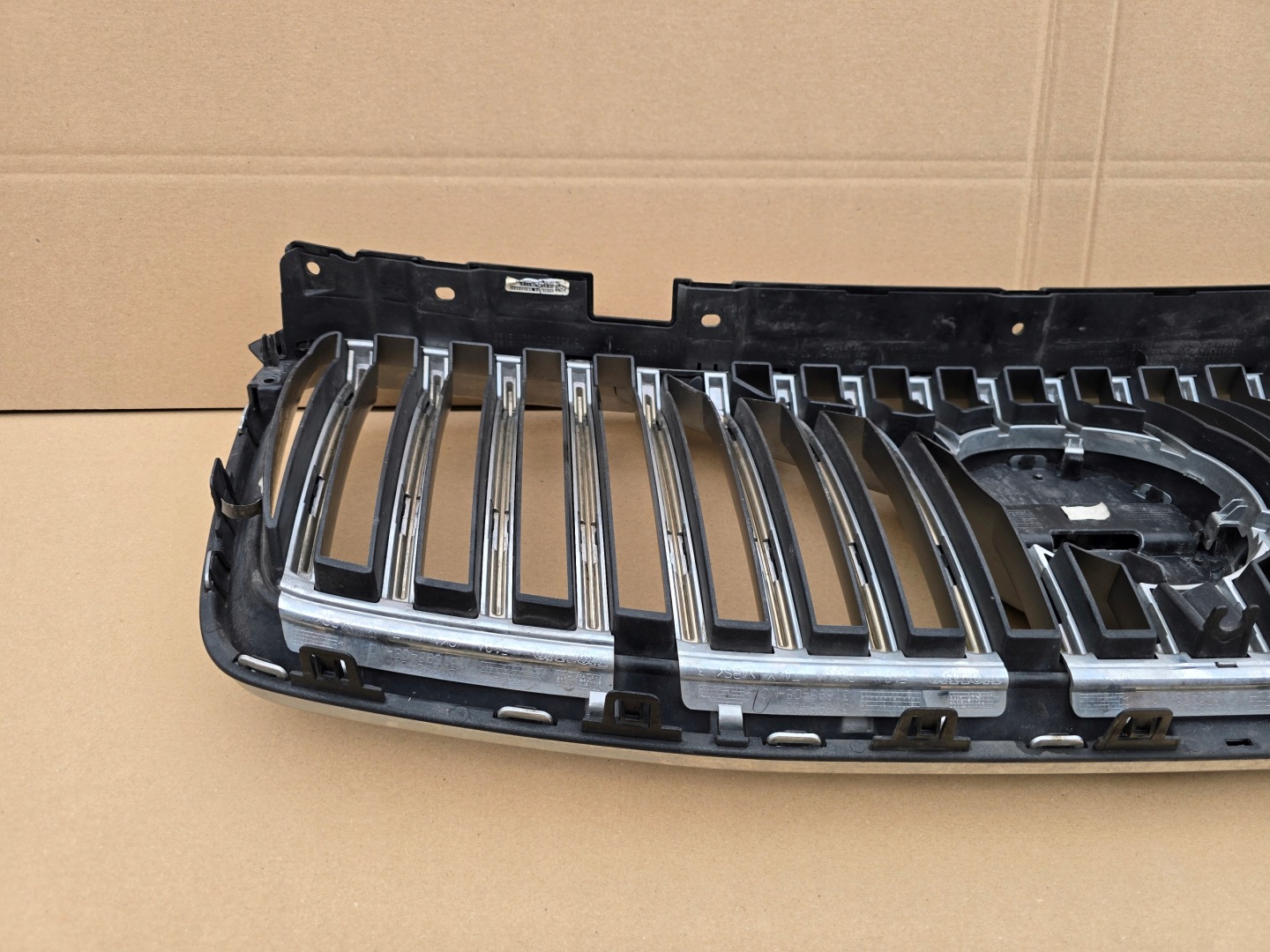 Volvo XC90 Kühlergrill FRONTGRILL Kühlergitter 31698724 - Thumbnail 6