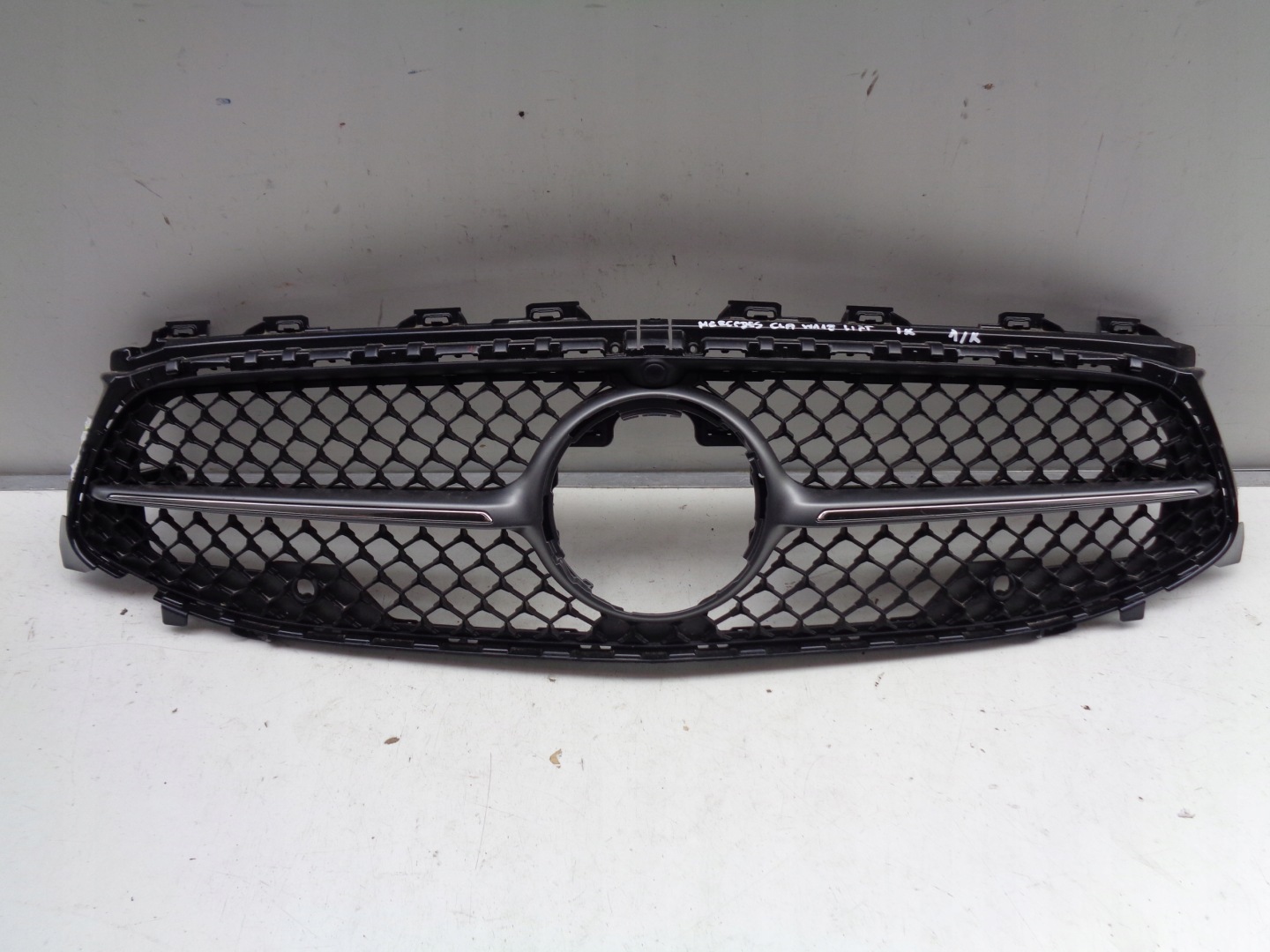 Mercedes-Benz CLA W118 Kühlergrill FRONTGRILL Kühlergitter A1188883800 - Thumbnail 1