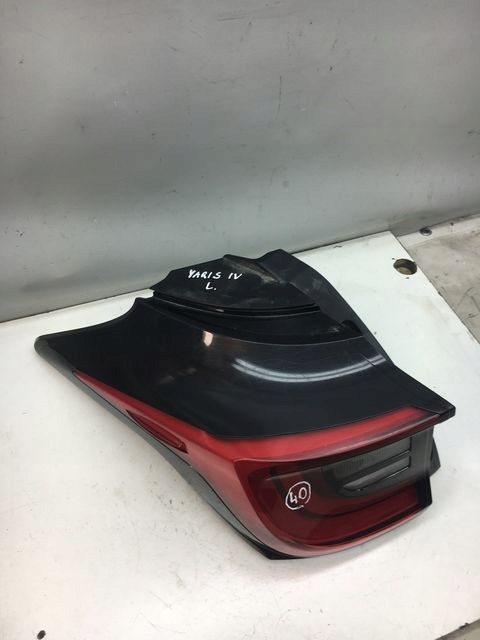 Toyota Yaris I P1 Rückleuchte Rearlamp - Thumbnail 2
