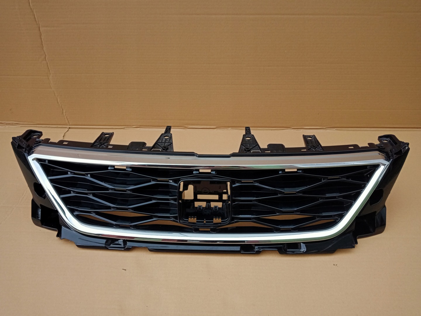 SEAT Ateca 575 Kühlergrill FRONTGRILL Kühlergitter 575853654D - Thumbnail 1