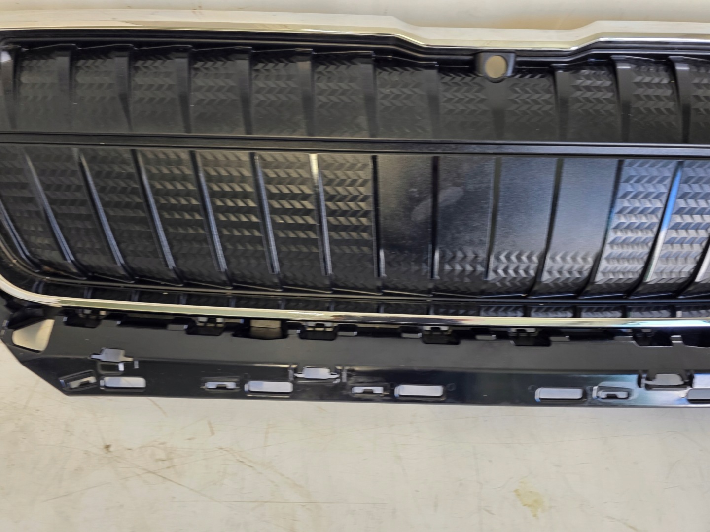 Skoda Enyaq 5LA Kühlergrill FRONTGRILL Kühlergitter 5LA853343 - Thumbnail 6