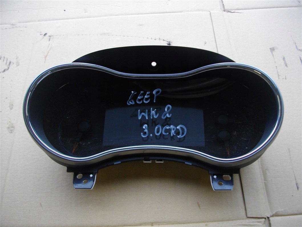 Jeep Cherokee J 68302217AD Screen Kombiinstrument Tacho - Image 1