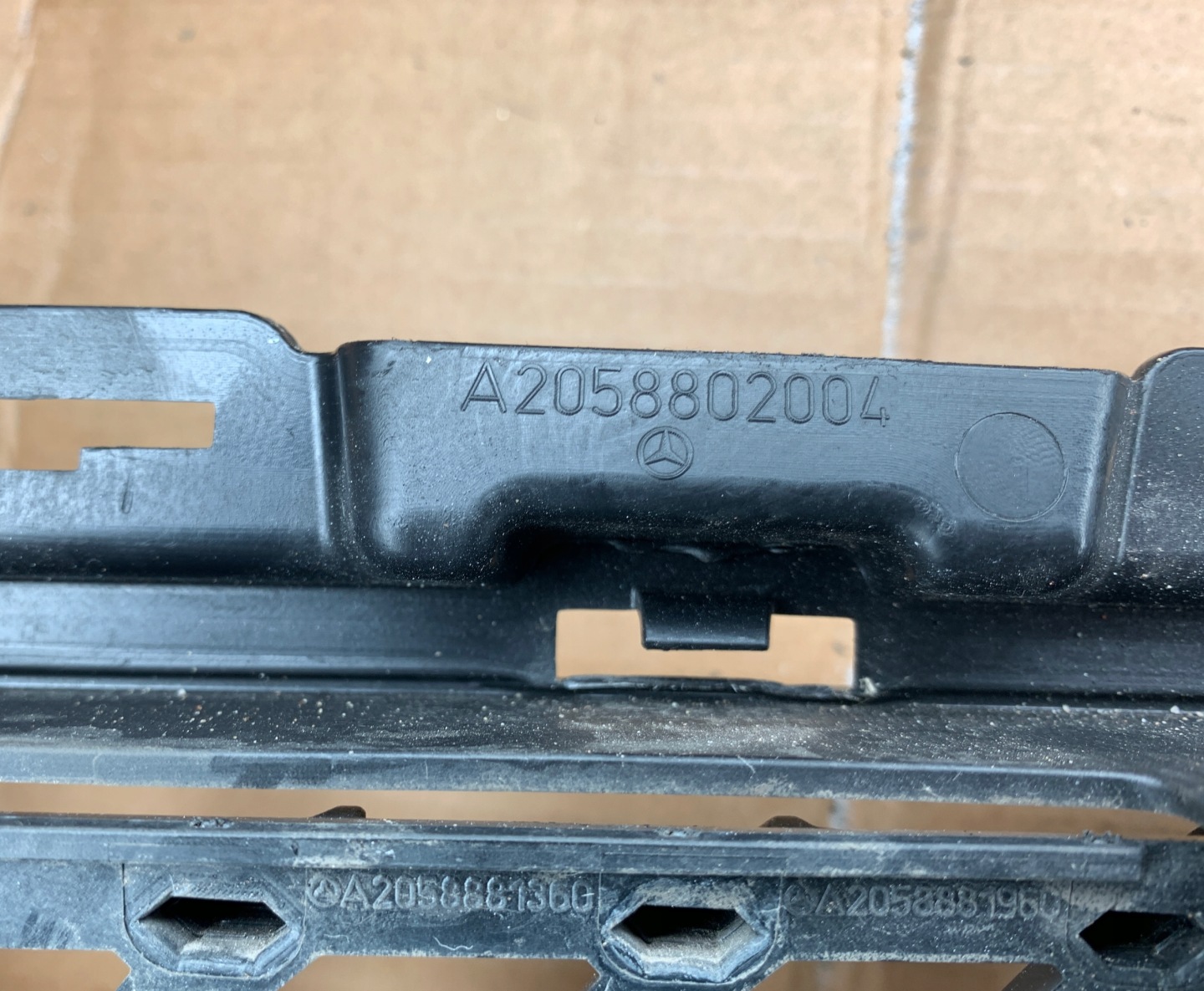 Mercedes-Benz C-Klasse W205 Kühlergrill FRONTGRILL Kühlergitter W2058800330 - Thumbnail 11