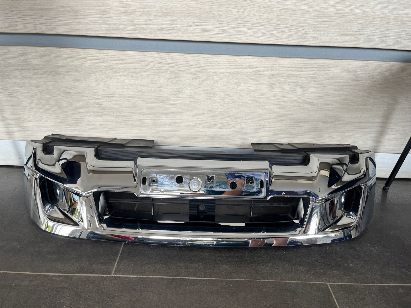 Isuzu D-Max I Kühlergrill FRONTGRILL Kühlergitter - Thumbnail 1