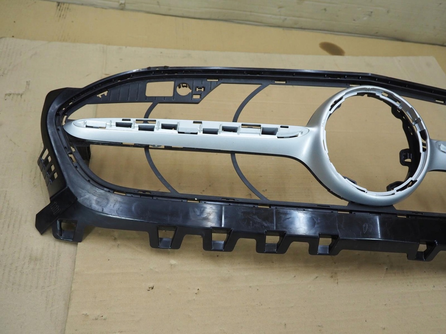 Mercedes-Benz B-Klasse W247 Kühlergrill FRONTGRILL Kühlergitter A2478882900 - Thumbnail 7