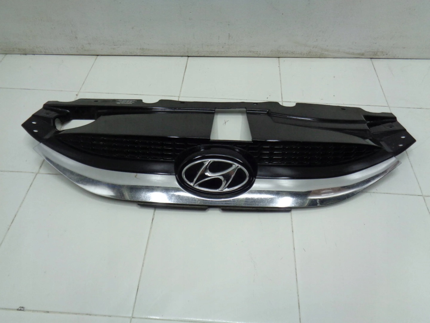 Hyundai ix35 EL Kühlergrill FRONTGRILL Kühlergitter - Thumbnail 1