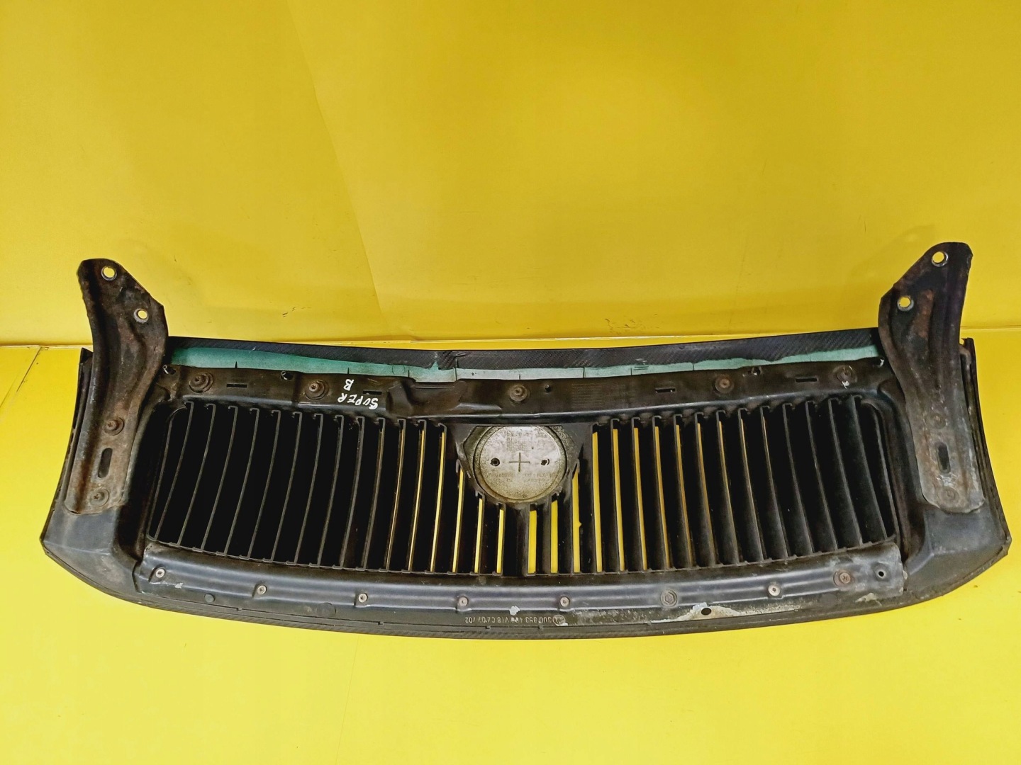 Skoda Superb 3U Kühlergrill FRONTGRILL Kühlergitter 3U0853651C - Thumbnail 7