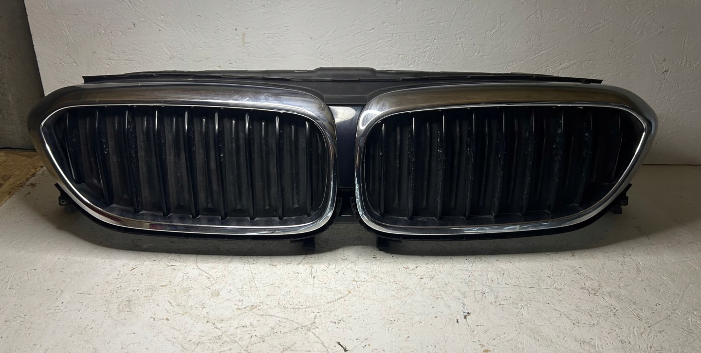 BMW 5 G31 Kühlergrill FRONTGRILL Kühlergitter - Thumbnail 1