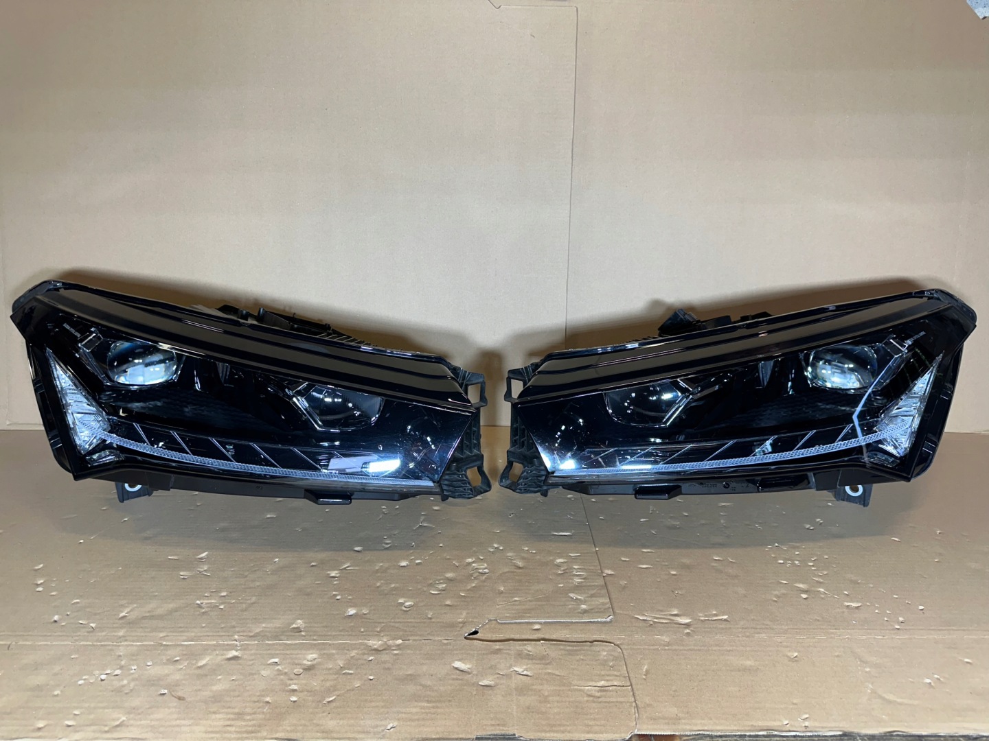 Frontscheinwerfer Skoda Enyaq 5LB 5LB941015A LED Links Scheinwerfer Headlight - Thumbnail 1