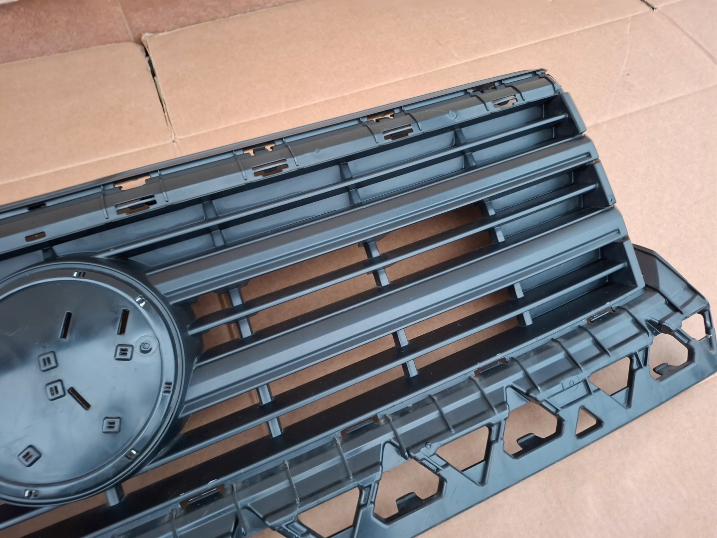 VW Crafter Kühlergrill FRONTGRILL Kühlergitter - Thumbnail 4