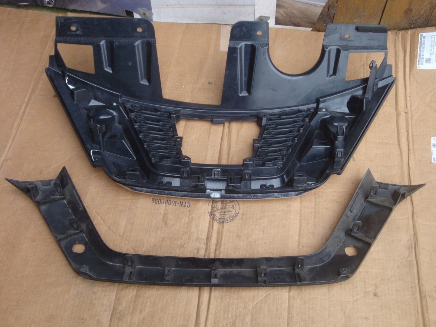 Nissan X-Trail T32 Kühlergrill FRONTGRILL Kühlergitter - Thumbnail 5