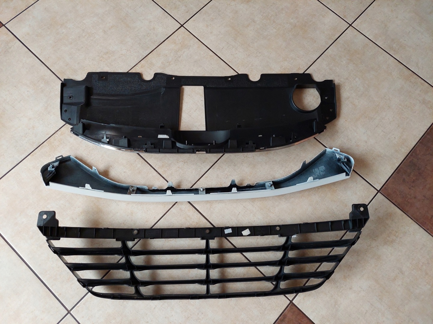 Hyundai ix35 EL Kühlergrill FRONTGRILL Kühlergitter 863512Y000 - Thumbnail 12