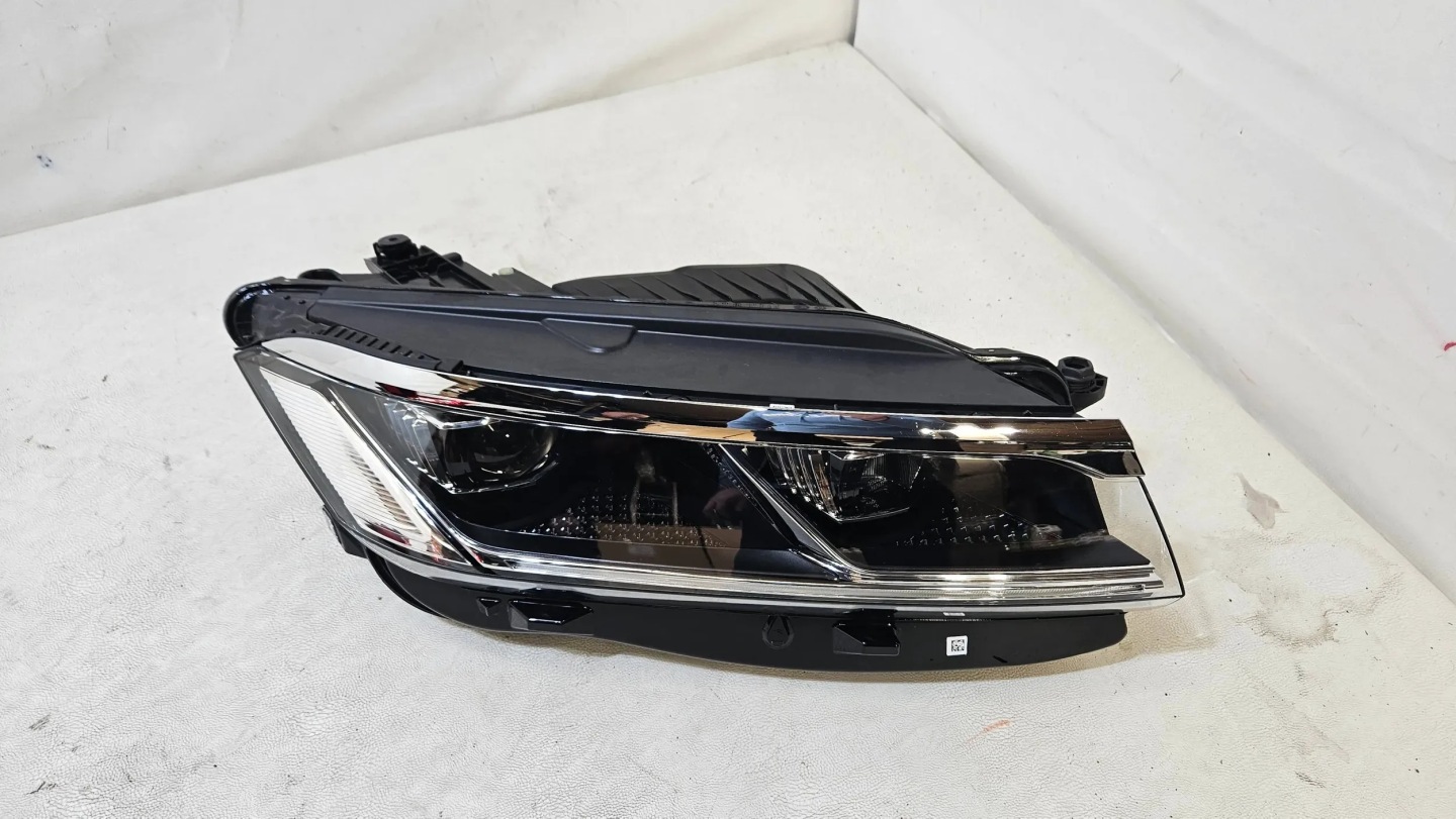 Frontscheinwerfer VW Touareg 761 761941036A LED Rechts Scheinwerfer Headlight - Thumbnail 1