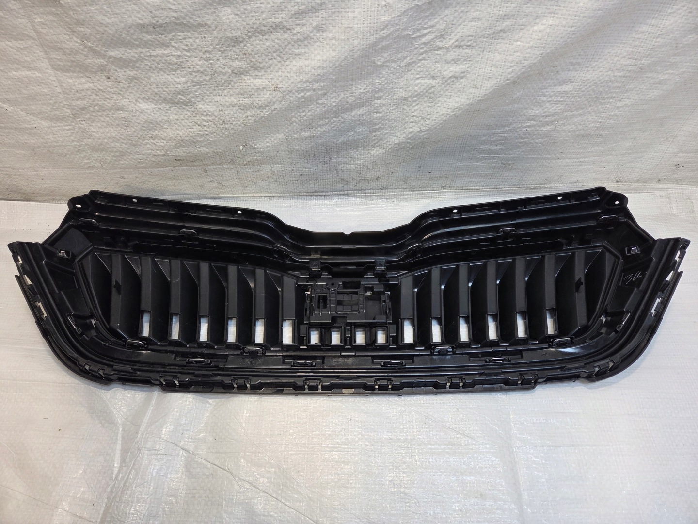 Skoda Scala 657 Kühlergrill FRONTGRILL Kühlergitter 657853653A - Thumbnail 8
